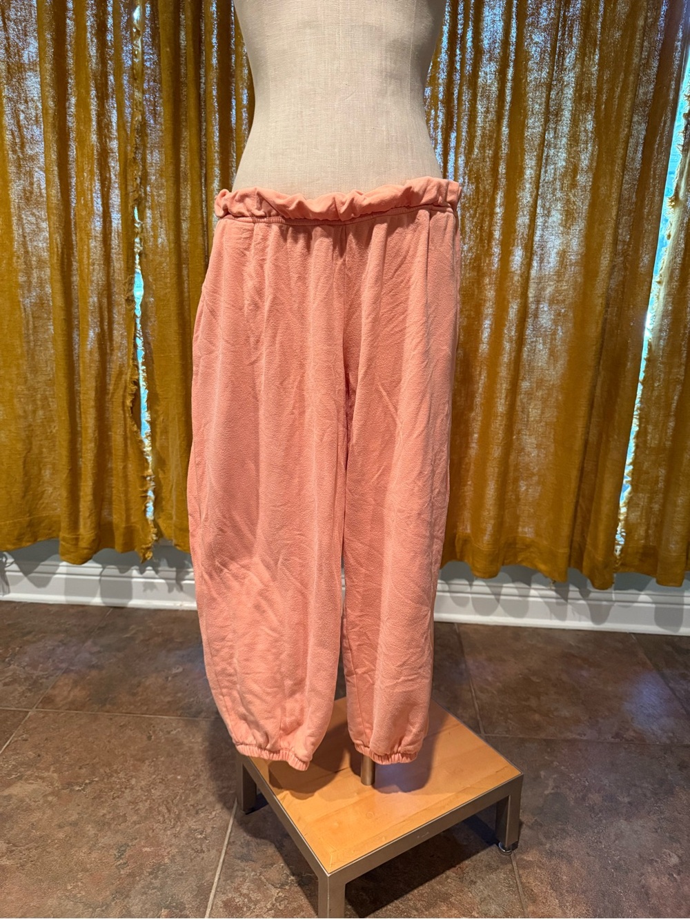 Coral Elastic Waist Pull-On Bottoms